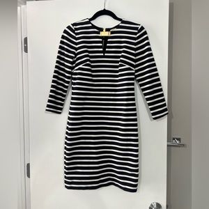 Striped Dress Michael kors

Very well quality dress